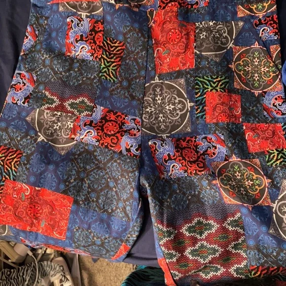 S/M. NWT. OVERALLS by Sacred Threads CL/GR02. - Picture 11 of 11